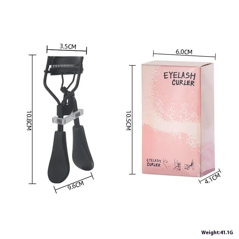 A4 with comb eyelash curler in black with ribbon comb detail, carbon steel and ABS construction