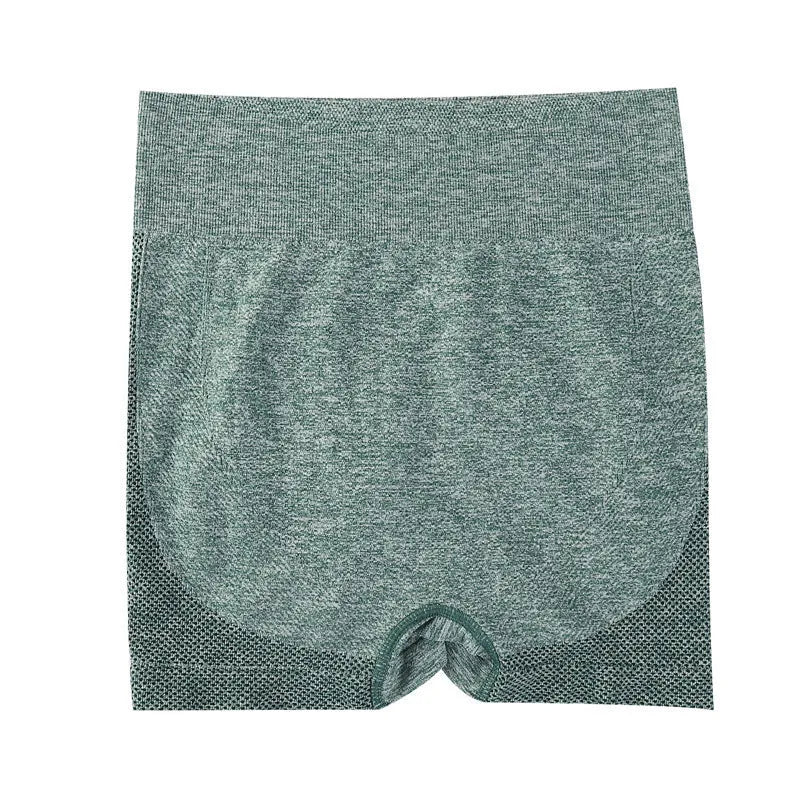 Women's high-waist yoga shorts in quick-dry fabric with seamless waistband for fitness activities