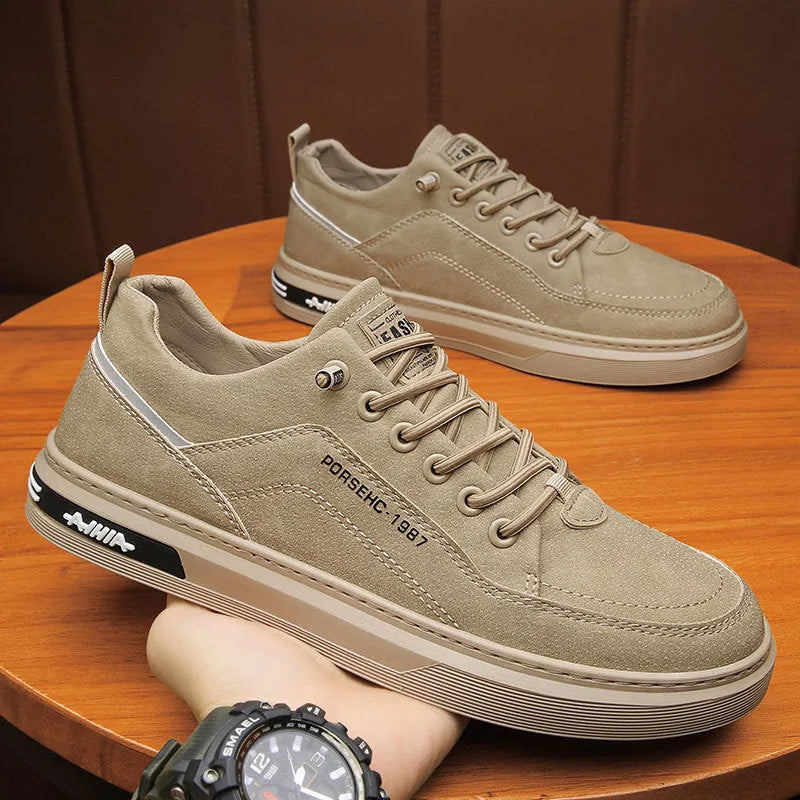 Men's low-top casual shoes in khaki with a round toe, flat rubber sole, and artificial PU upper.