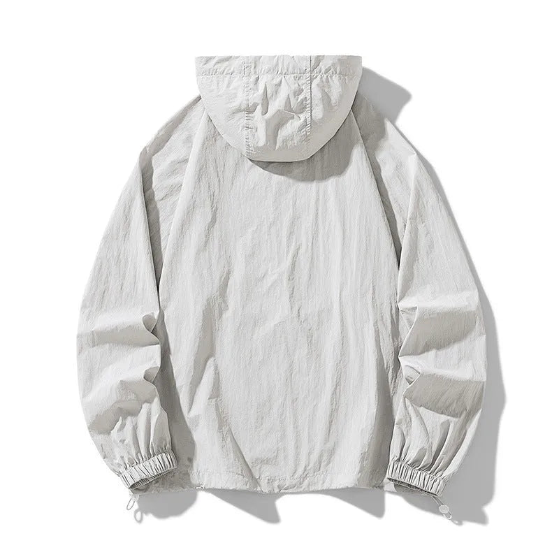 Chemical fibre blend outdoor sports jacket in loose fit available in multiple colours
