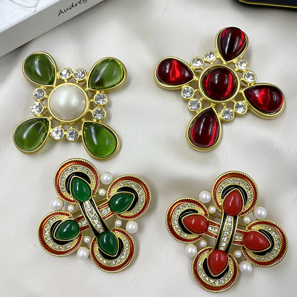Medieval baroque cross crystal brooch in zinc alloy with retro design
