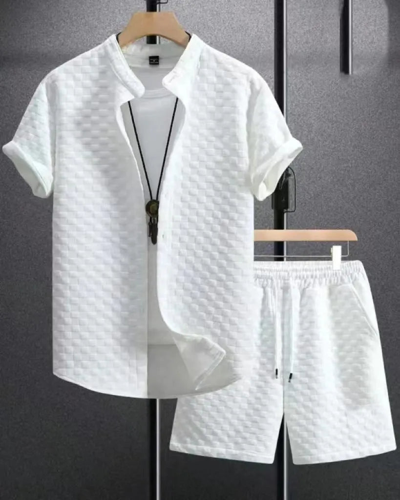 Men's short sleeve suit jacket and matching shorts in chemical fibre blend fabric