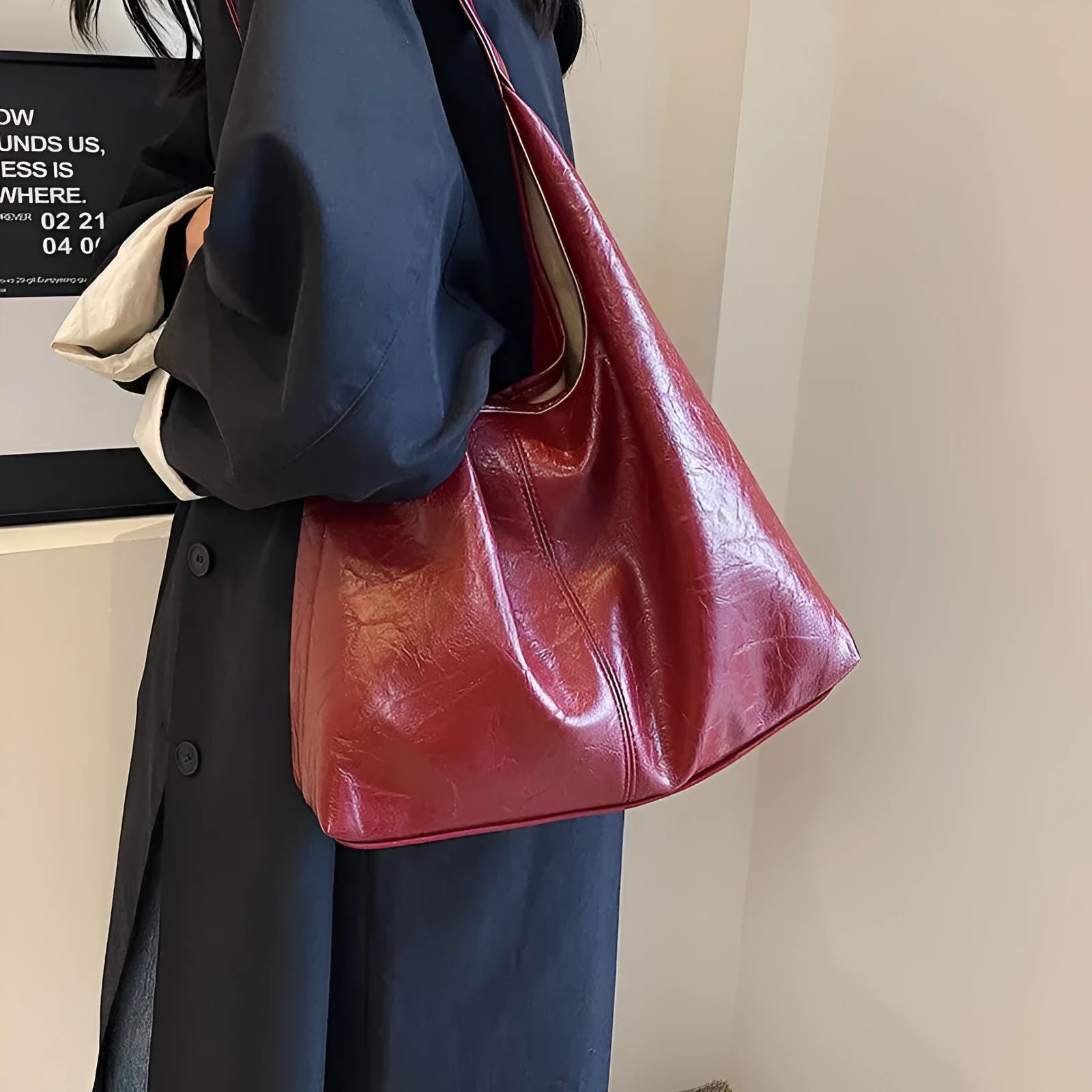 Casual PU leather shoulder bag with large capacity and sandwich pocket design in street trend style