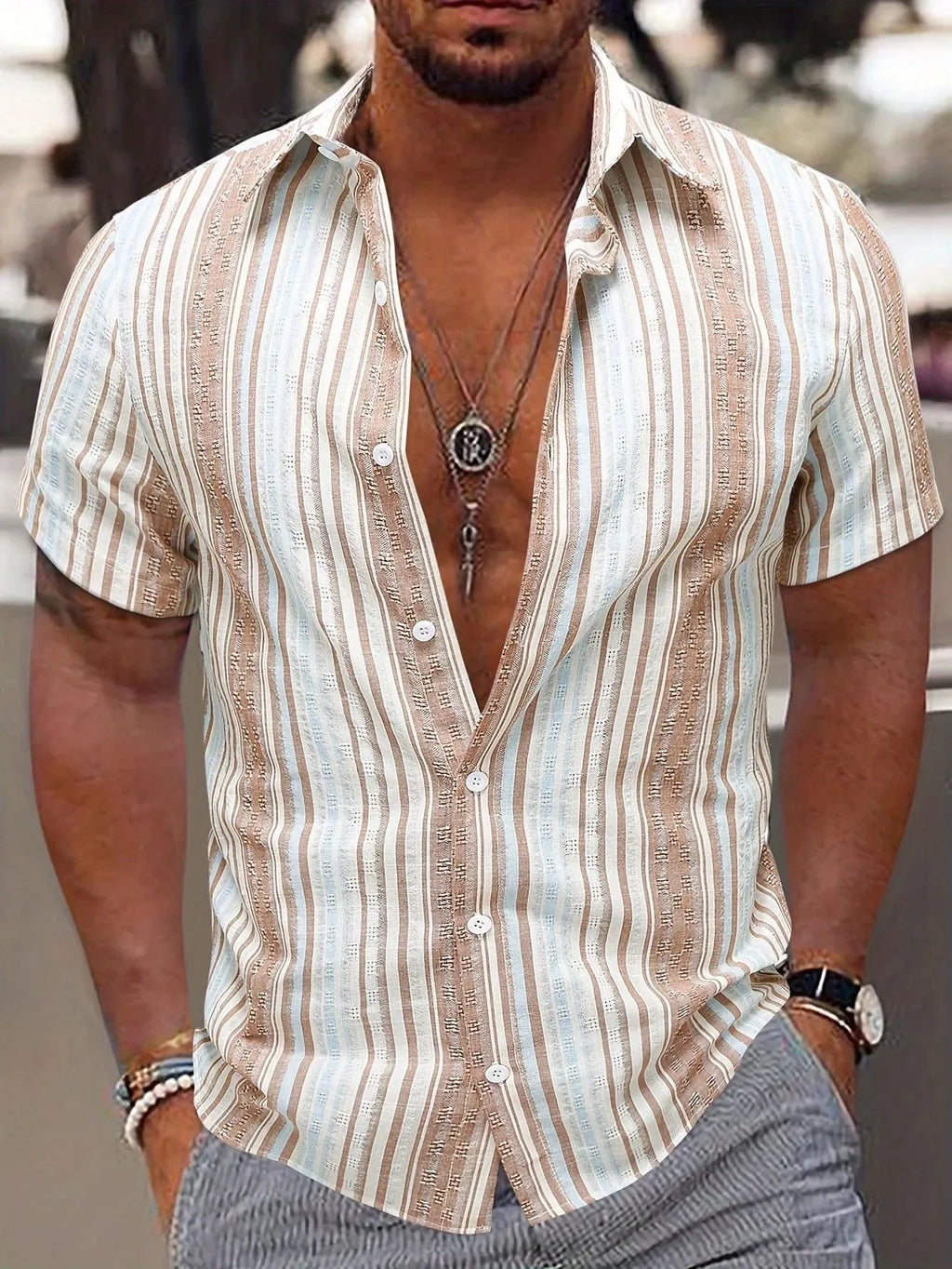 Men's short sleeve casual shirt with 3D printed stripe pattern in polyester fabric