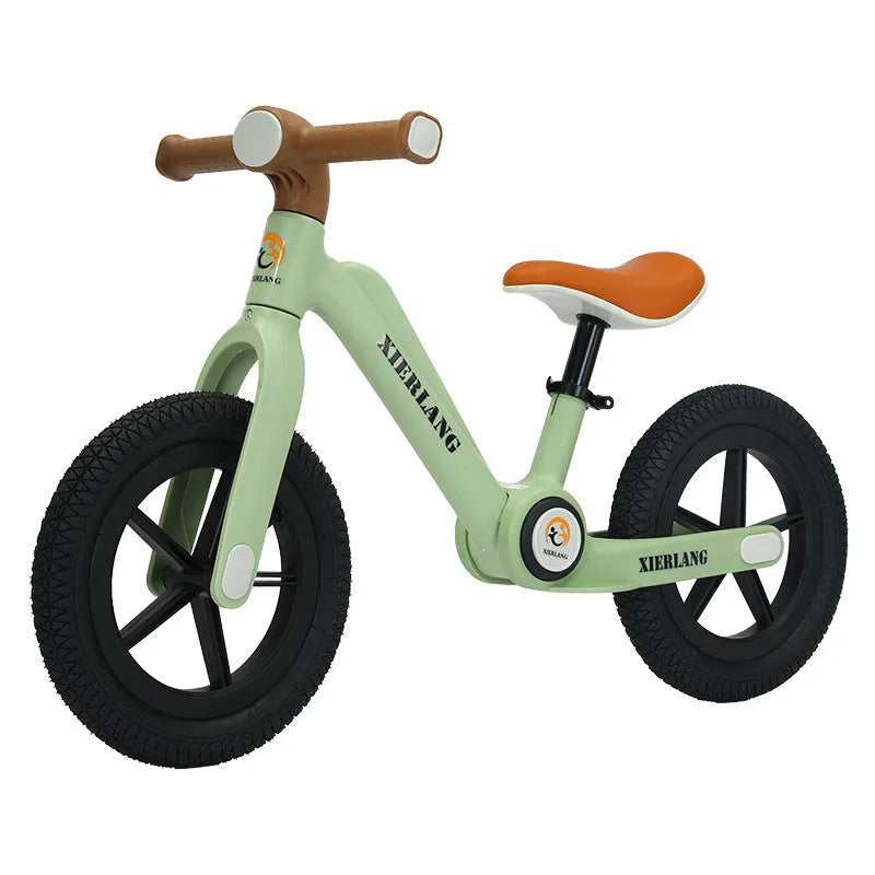 Children's pedal-free foldable balance bike grass green nylon glass fibre frame