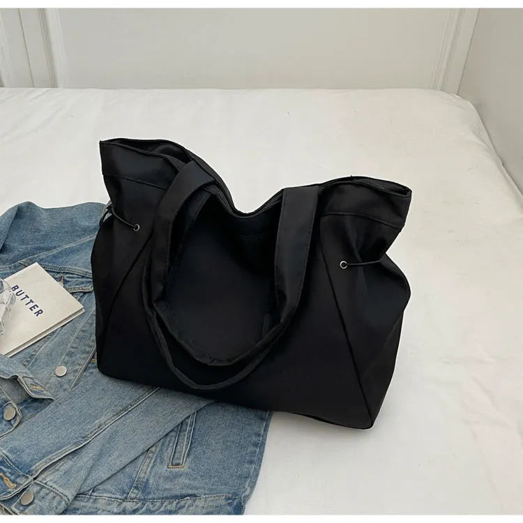 Soft Oxford cloth folding commuter shoulder bag in street trend style