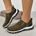 Men's round toe thin slip-on shoes in multiple colours with a rubber sole and shallow mouth opening.