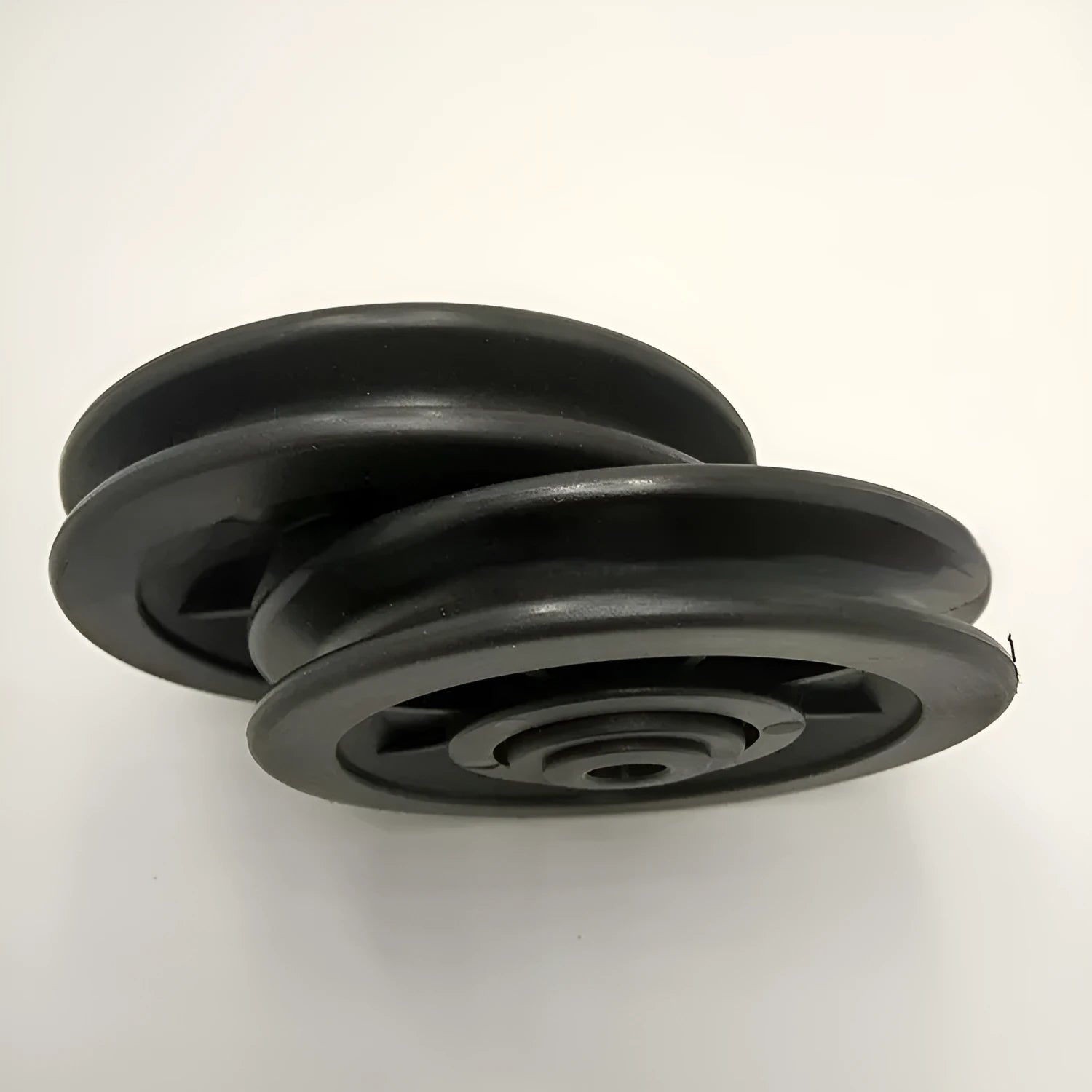 Single black plastic pulley 95mm diameter for fitness cable machine equipment