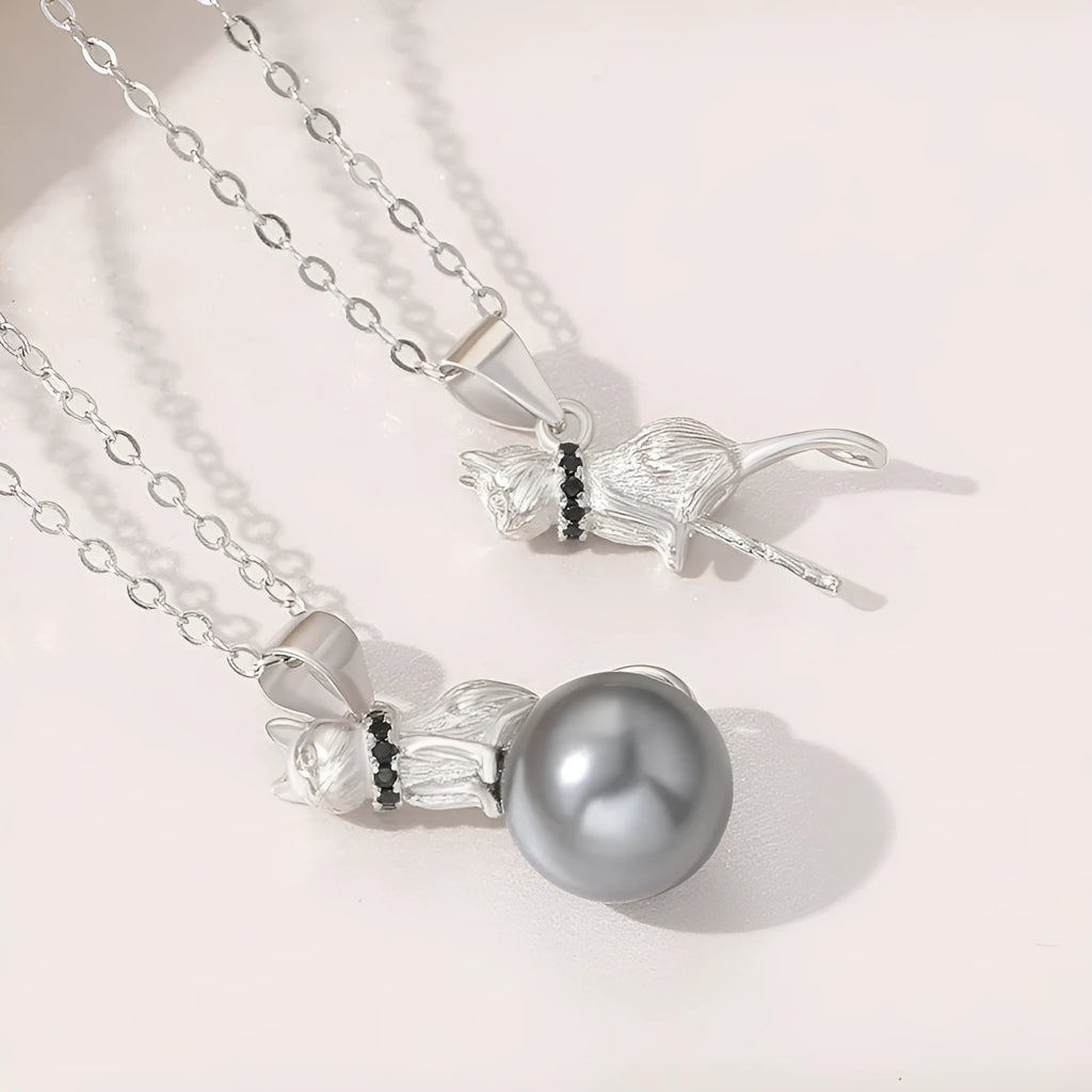 925 sterling silver cat pendant necklace with electroplated finish on clavicle-length chain