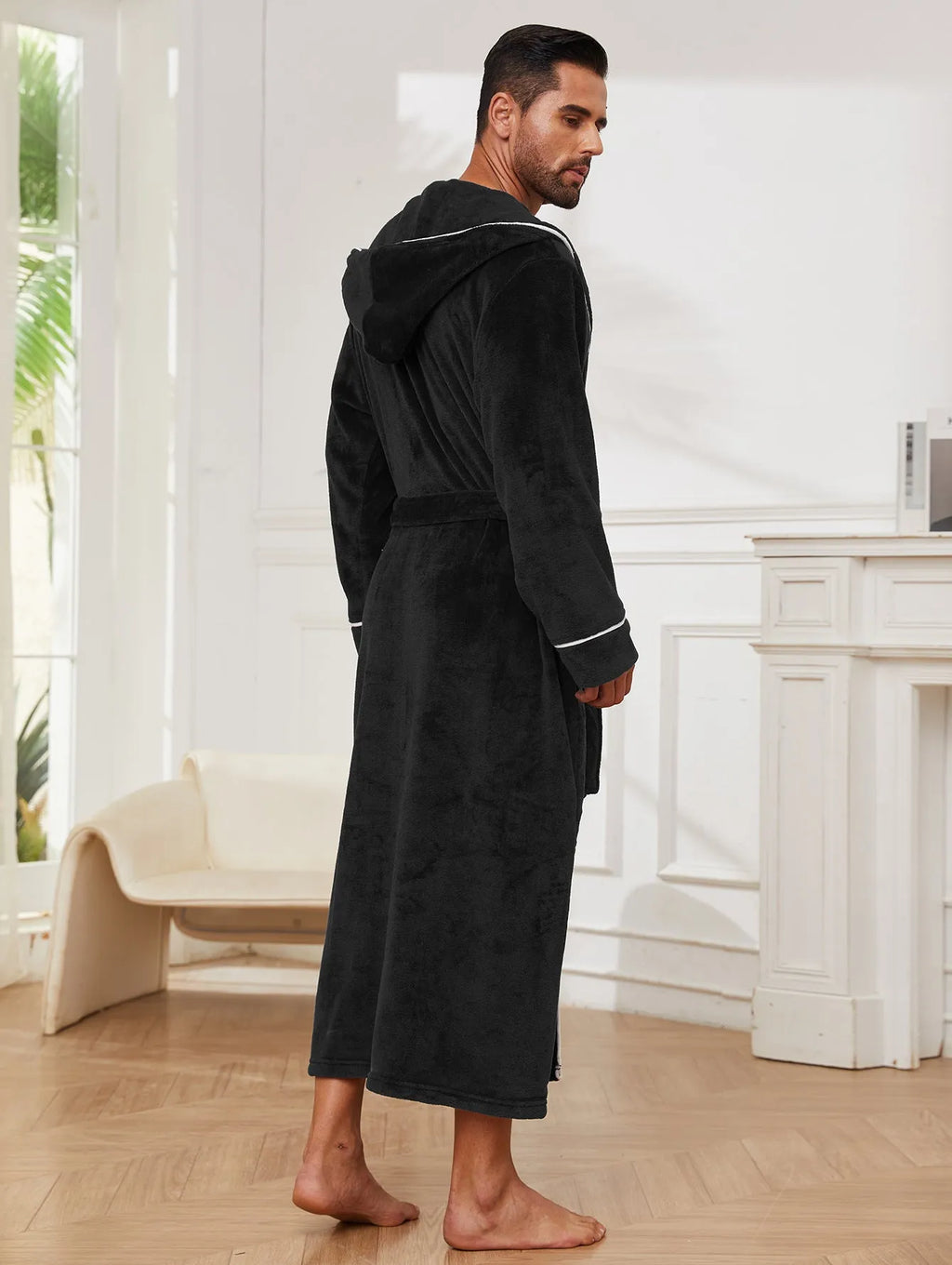 Unisex flannel bathrobe in light gray, dark blue, and black for autumn and winter wear
