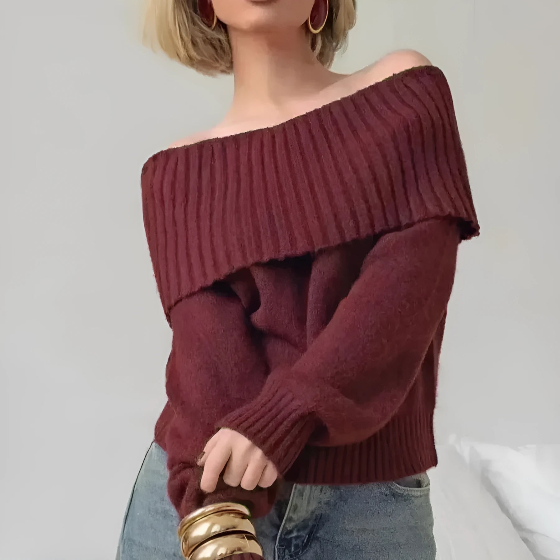 Grey off-the-shoulder women's sweater with 3D pattern and strapless design