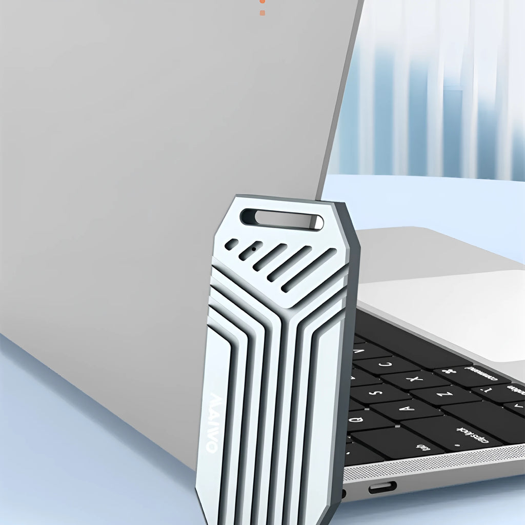 Lightning 4 compatible aluminium external SSD case for M.2 drives in grey and silver.
