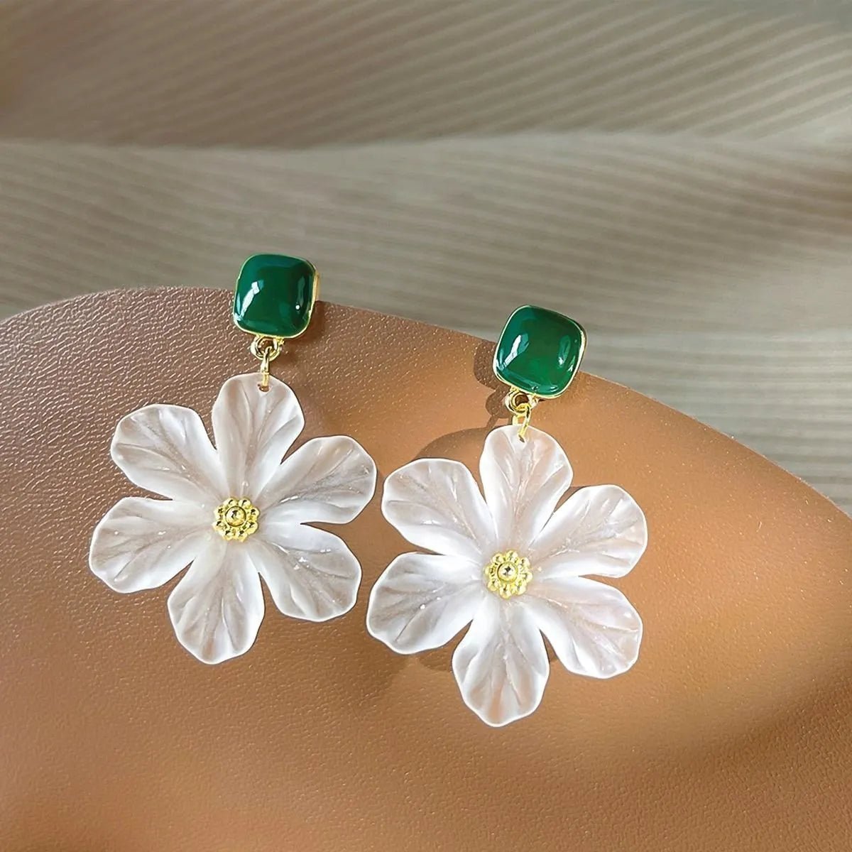 Dark green needle flowers sweet alloy earrings for women with floral dangle drop design