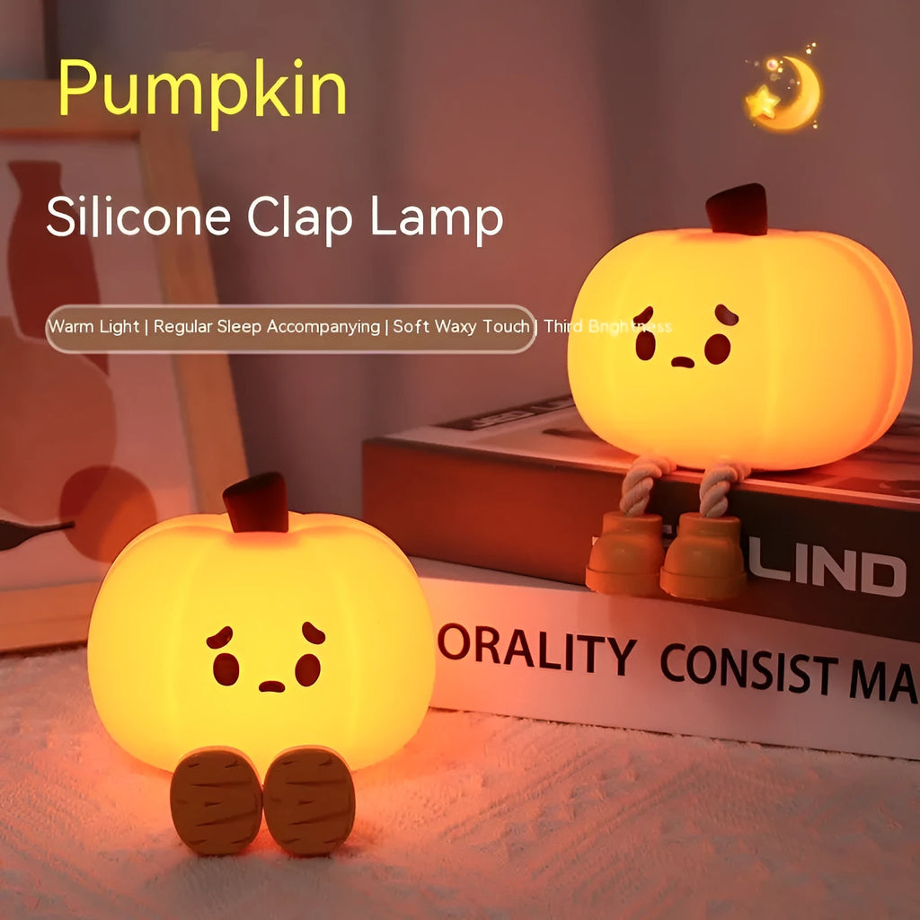Pumpkin small night lamp in jack-o-lantern style, silicone and plastic construction, rechargeable with USB