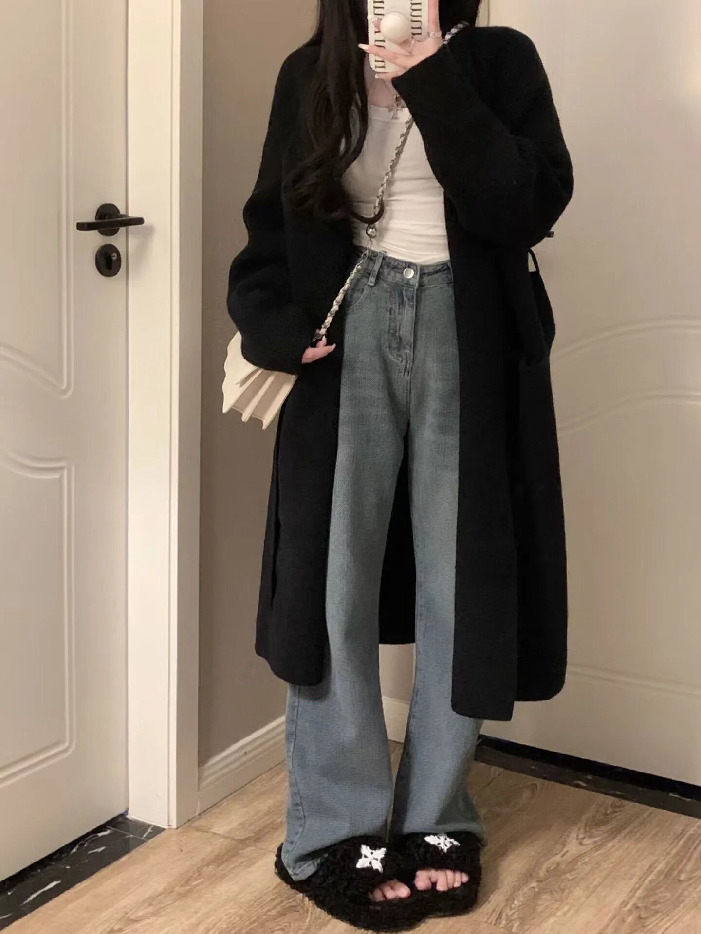 Women's knitted V-neck mid-length cardigan in polyester fabric