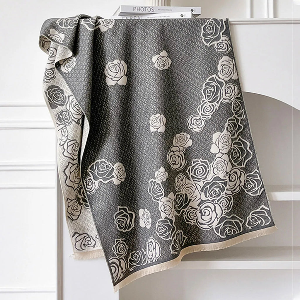 Thick winter scarf in imitation cashmere with tassel ends showing colour options