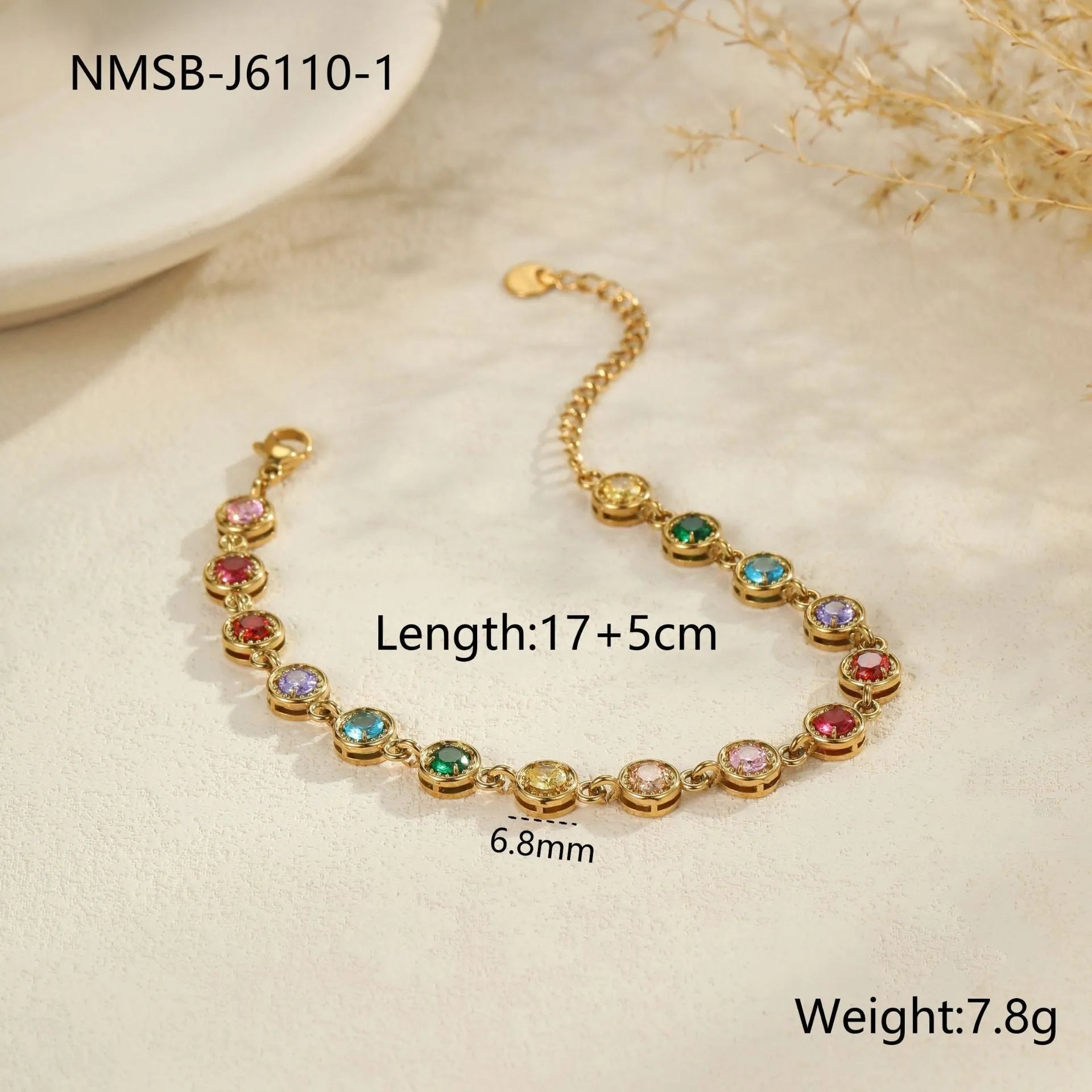 Women's 18K stainless steel bracelet in gold or silver with geometric heart, circle or square designs