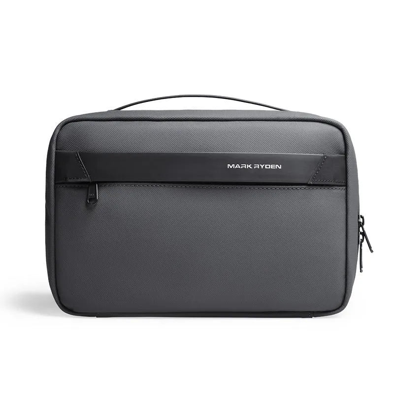 Multi-functional wet dry separation storage bag in Oxford cloth with 20L capacity for toiletries organisation