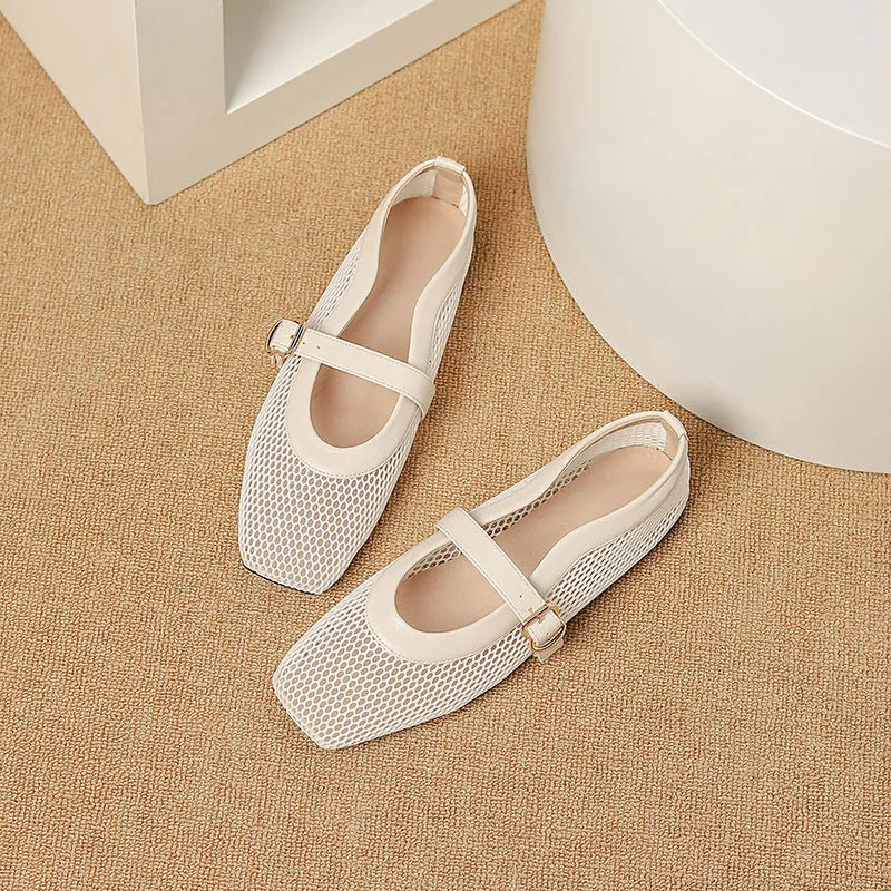 Women's low-heel mesh hiking pump in beige with buckle closure and square toe