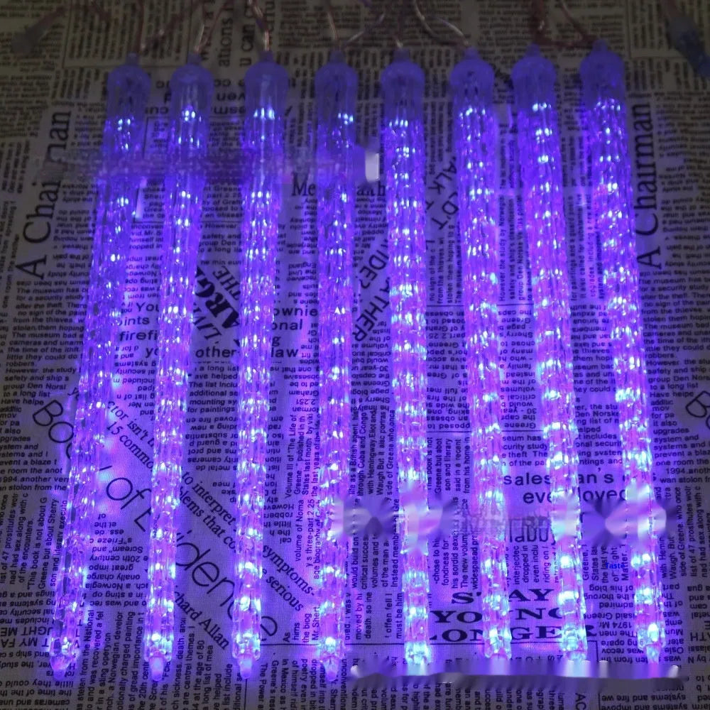Solar-powered LED ice cone shaped meteor shower garden festoon lamp with remote control.