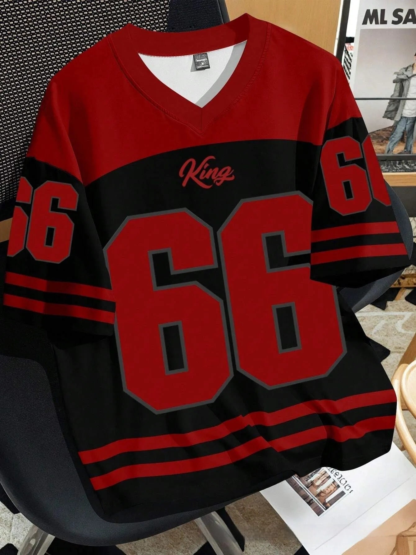 Loose fit men's grey T-shirt with a large 3D printed Chicago Bulls and number 23 graphic on the chest.
