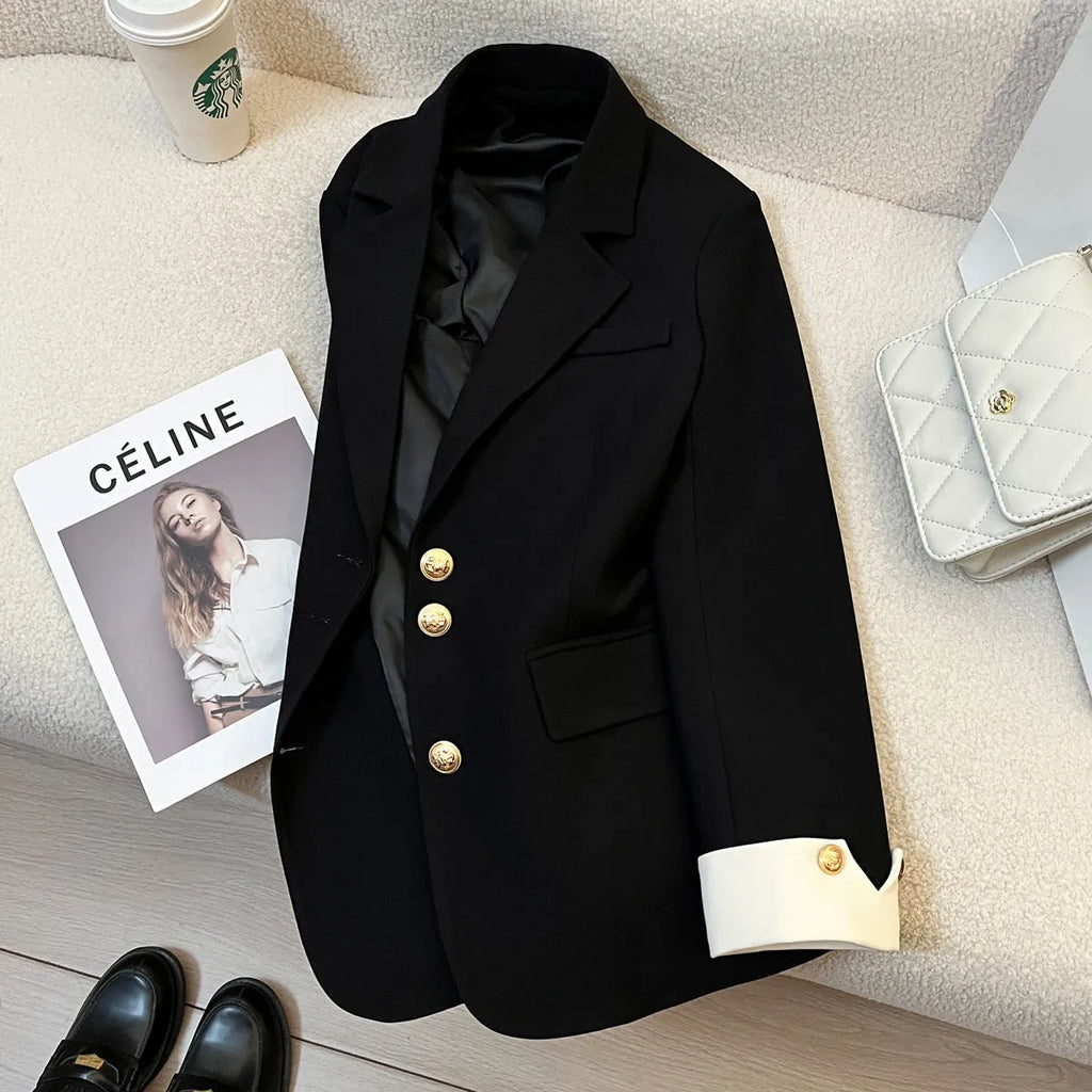 Women's loose fit Korean-style coat in milky white with pockets and regular long sleeves