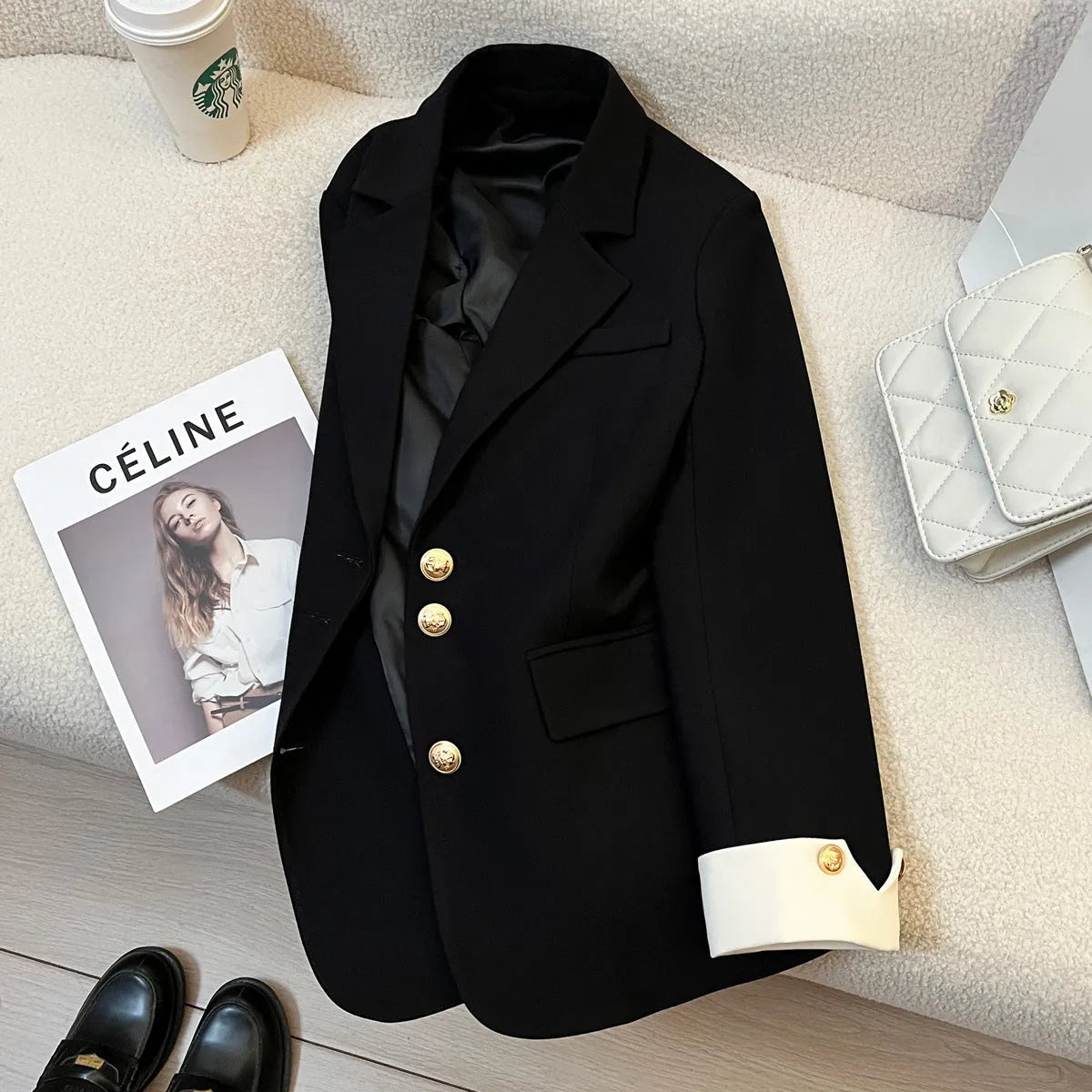 Women's loose fit Korean-style coat in milky white with pockets and regular long sleeves
