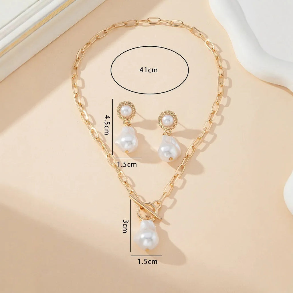 Gold tone retro baroque pearl necklace and matching ear stud set with iron alloy chain