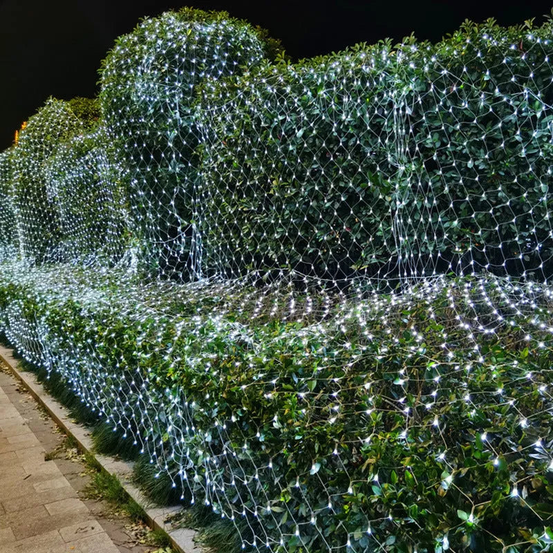 Waterproof fishnet lamp IP44 low voltage 24V in warm white light for garden outdoor use
