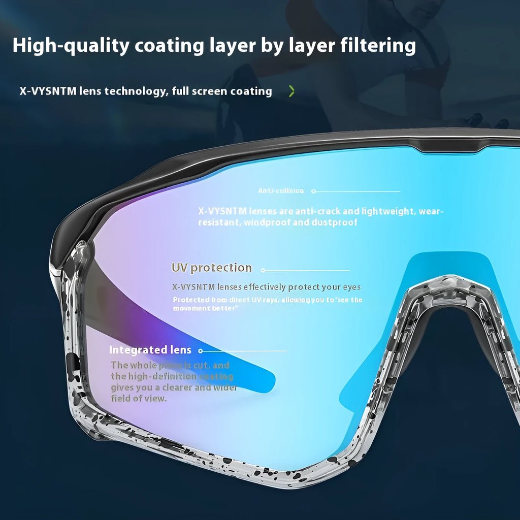 Colourful mountaineering goggles with full frame and UV-protective PC lenses for climbing and hiking.