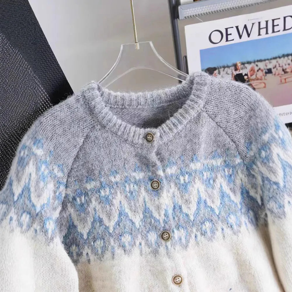 Women's Jacquard knit sweater coat with contrasting colours in loose fit