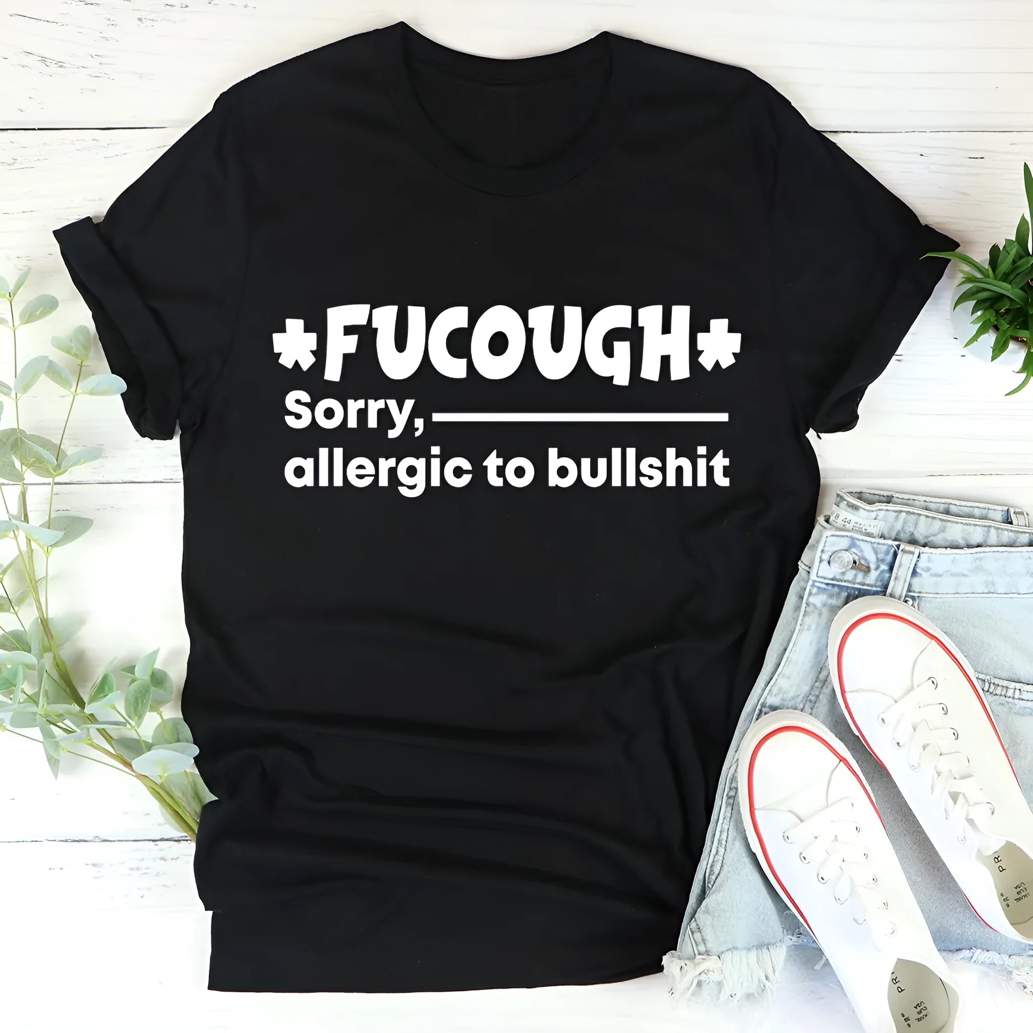 Loose fit cotton summer T-shirt with short sleeves and round neck