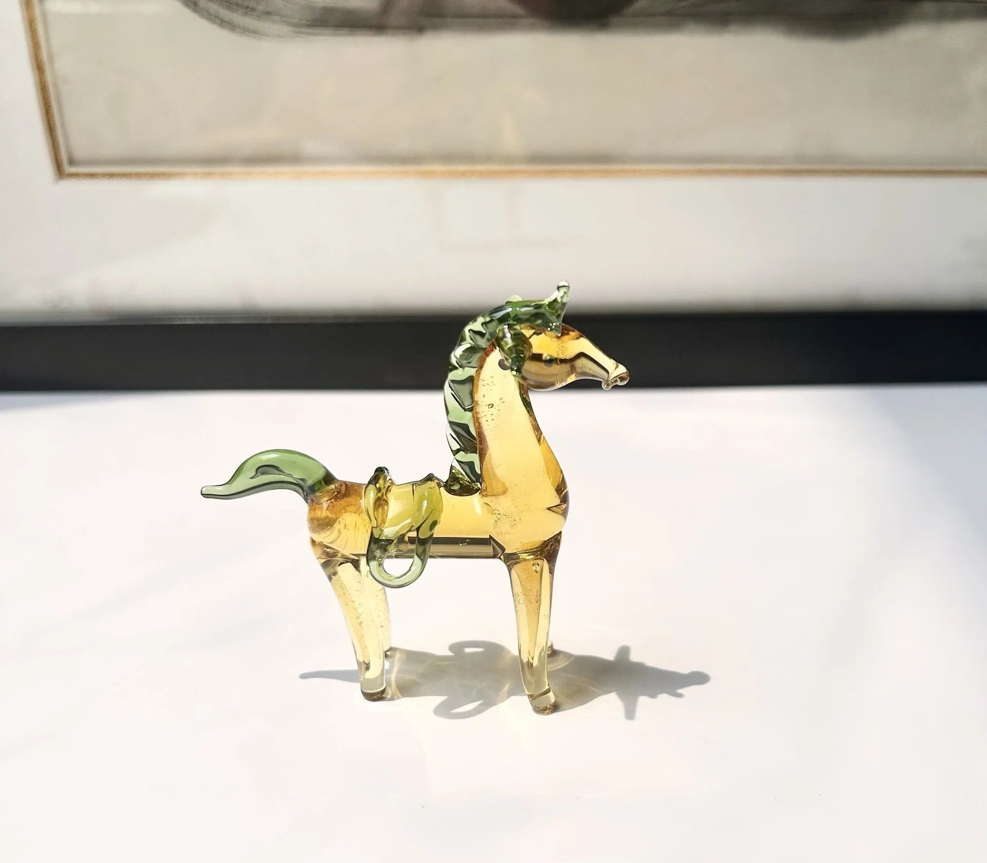 Modern coloured glaze horse ornament for desk decorations in white or brown