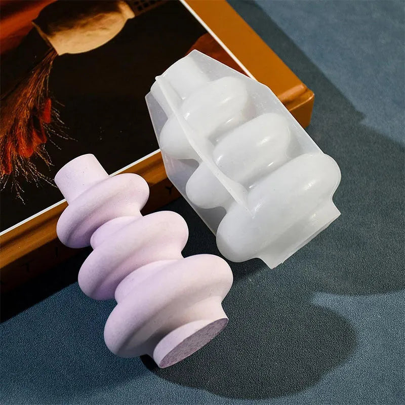 Three-layer circle vase silicone mould showing irregular shape in modern simplicity style