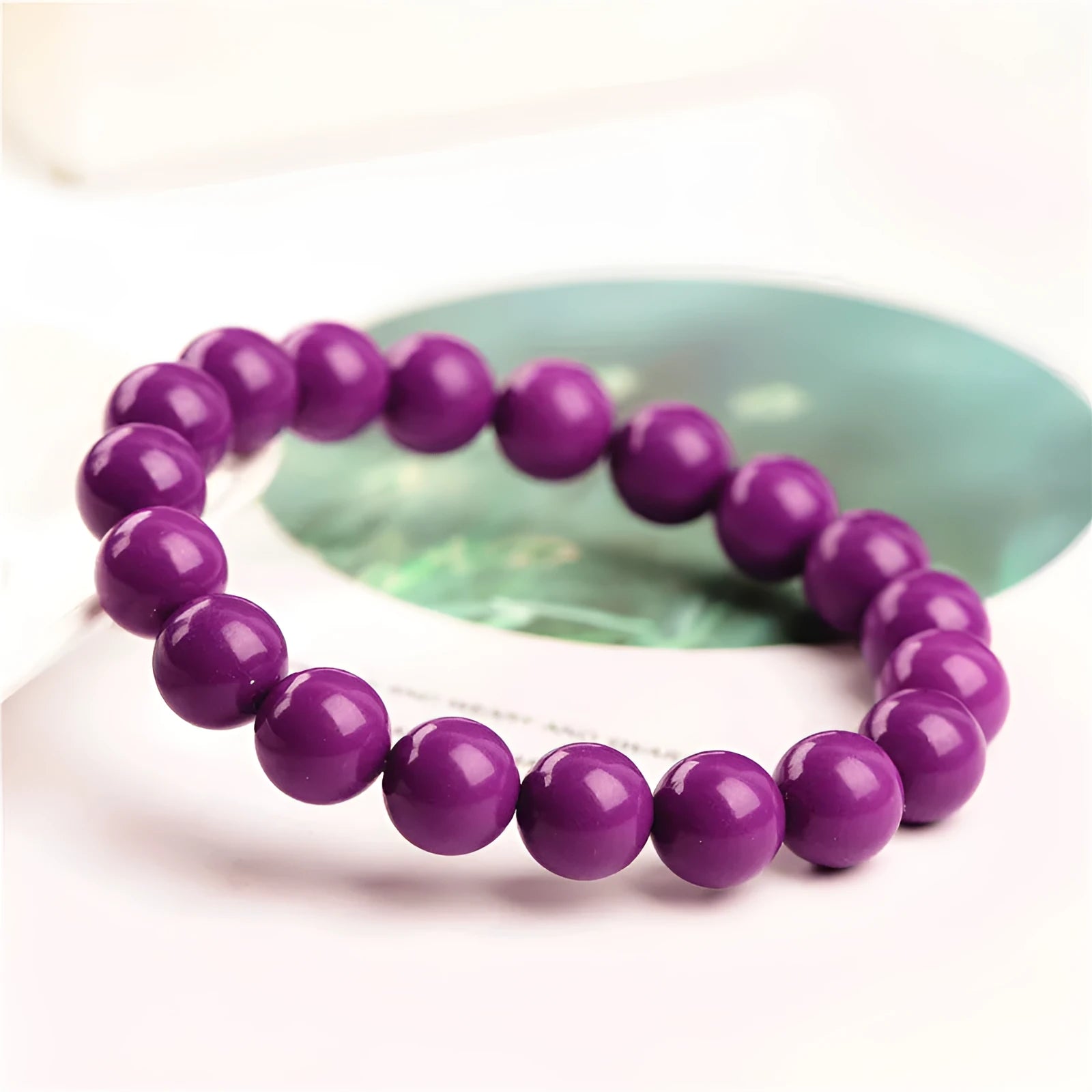 Jiuya polished crystal purple mica bracelet showing 5A grade colour and single ring construction