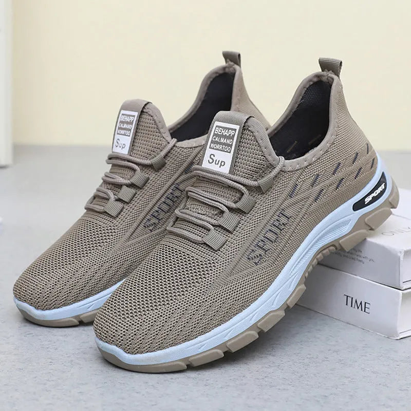 Casual low-top sneakers with soft PVC sole in various colours for sports and leisure wear