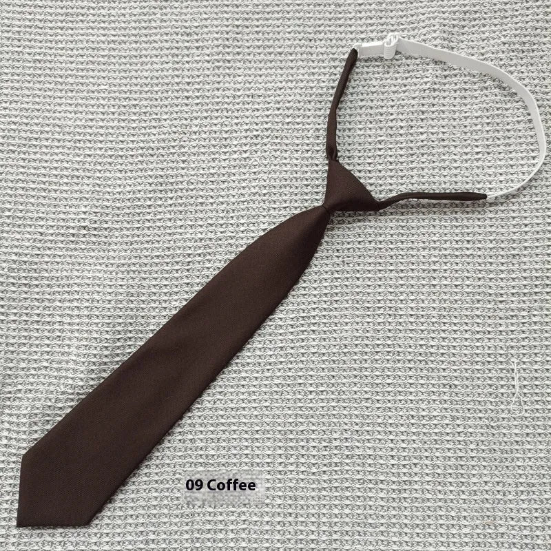 Solid colour cotton bow tie for men in arrow-type style on a white background.