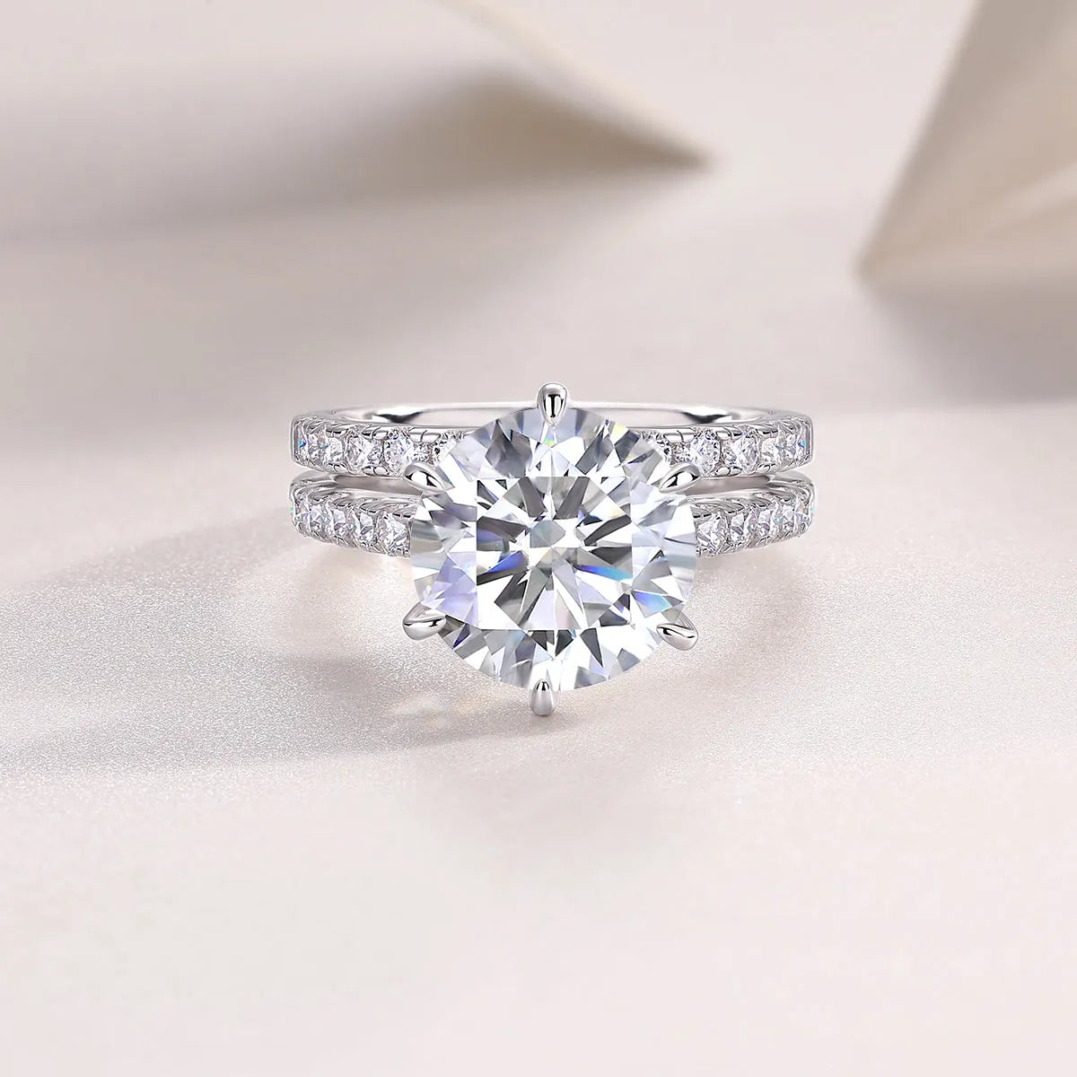 5-carat moissanite diamond look ring set S925 silver platinum plated with GRA certificate gift box