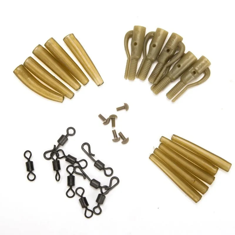 30-piece European carp fishing accessory set showing anti-winding pipes, threaded hoses, rotation pieces and screws