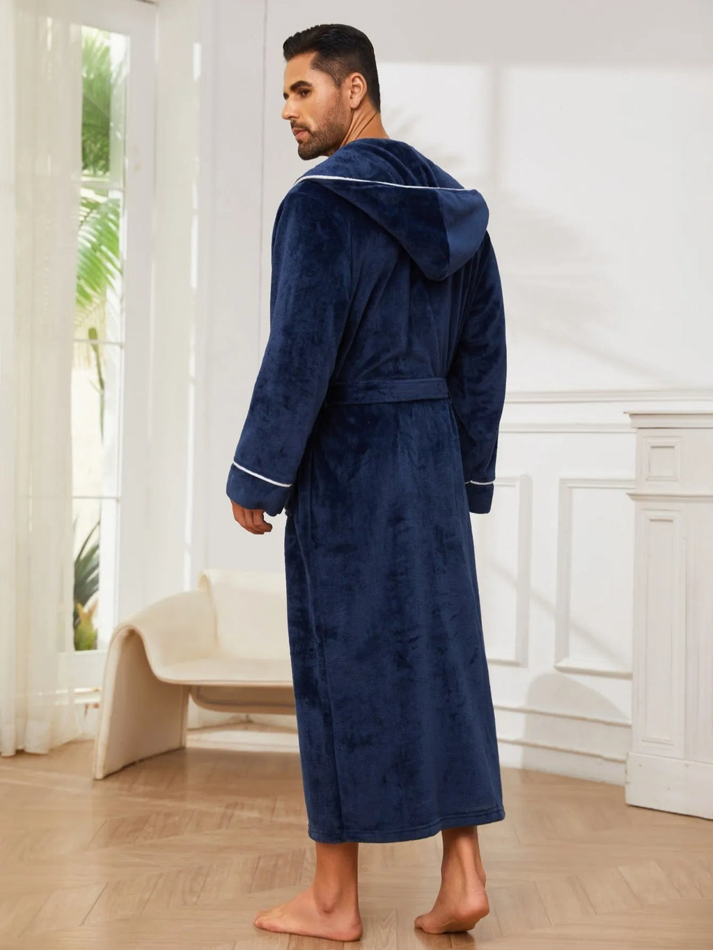 Unisex flannel bathrobe in light gray, dark blue, and black for autumn and winter wear