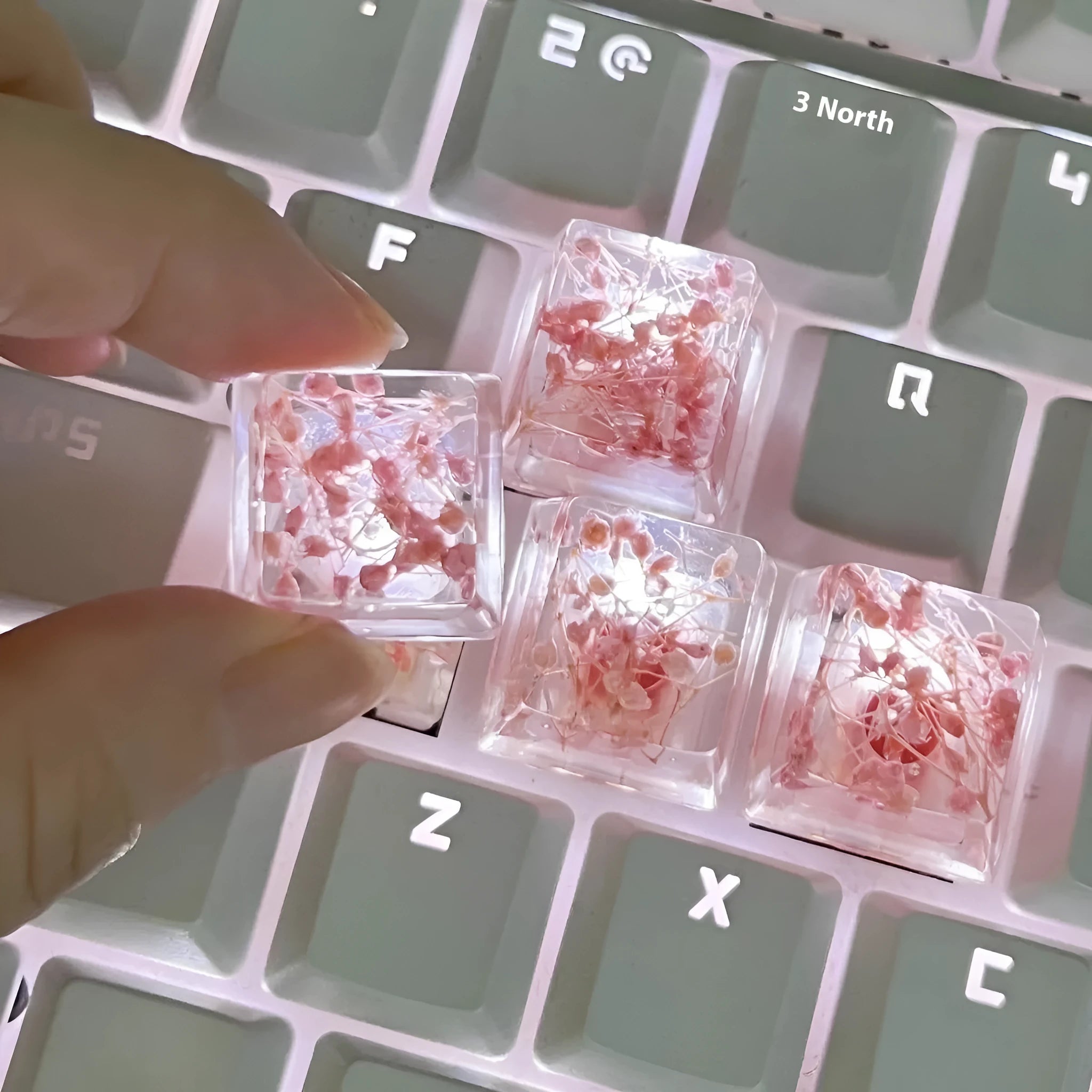 Resin starry sky keycap for mechanical keyboards in green colour option