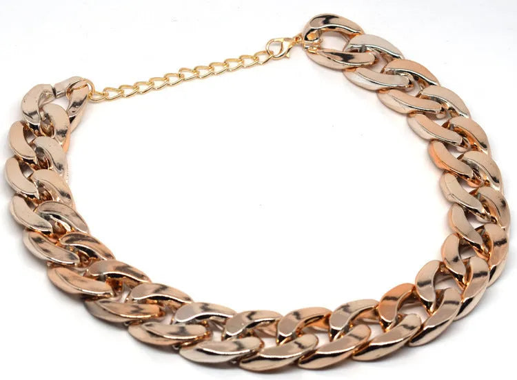 Gold twisted chain dog collar with buckle on a white background, showing adjustable size from 21cm to 50cm.