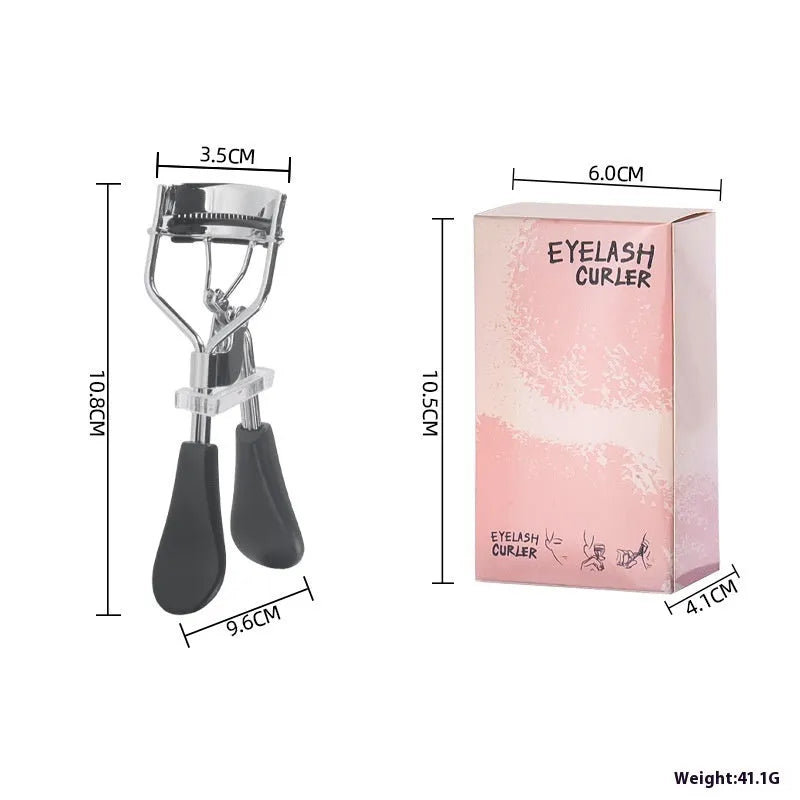 A4 with comb eyelash curler in black with ribbon comb detail, carbon steel and ABS construction