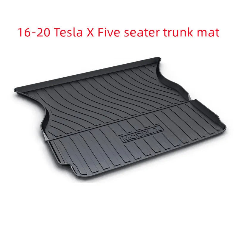Rubber car floor mat for Tesla vehicles with TPE footrest section