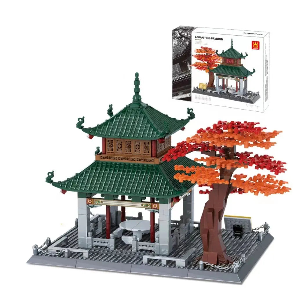Wange building block set showing over 800 small ABS plastic pieces for constructing global landmark models.
