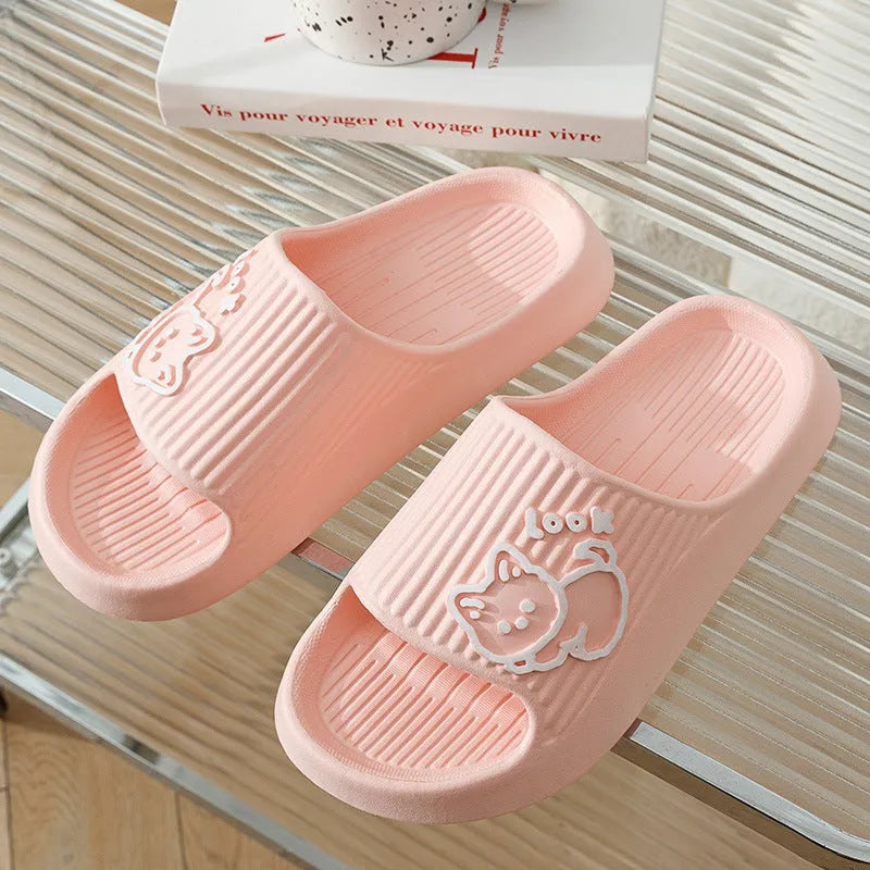 Women's thick-platform cat slippers in various colours on a non-slip EVA sole for indoor and outdoor use.