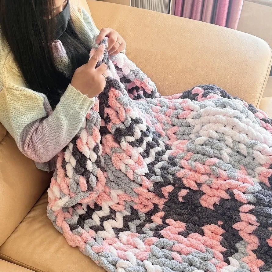 Coarse yarn chenille knitted braided gravity blanket in modern simple style