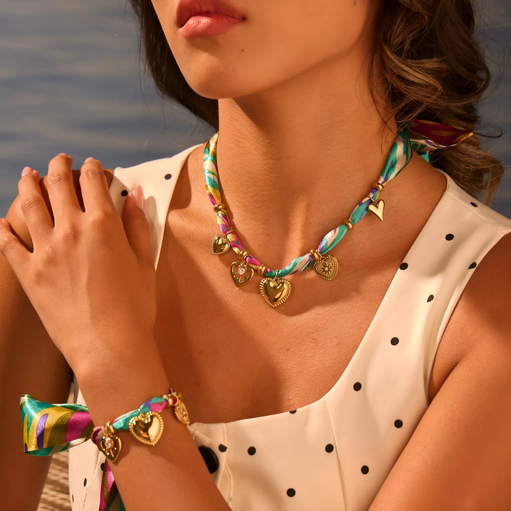Geometric pendant necklace and bracelet set with gold plating on adjustable 41-50cm chain