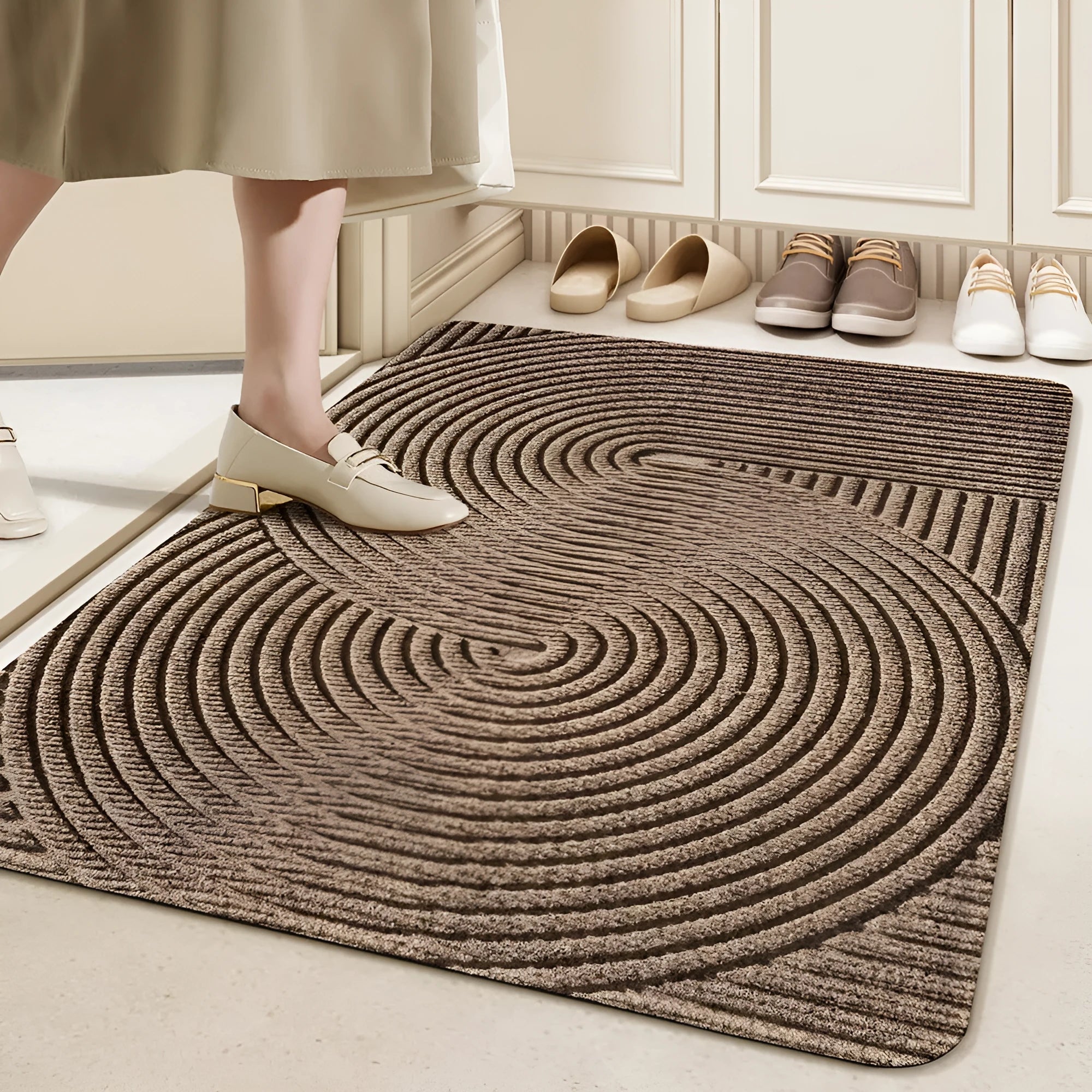 Silk ring entrance carpet with cartoon anime pattern in alien shape, 60x90cm with wire ring
