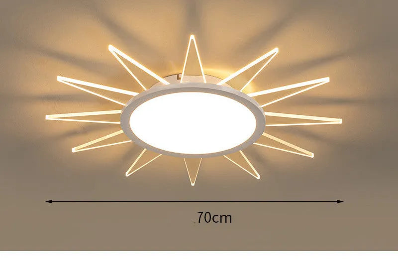 Modern round aluminium LED ceiling lamp with remote control dimming in four diameter sizes